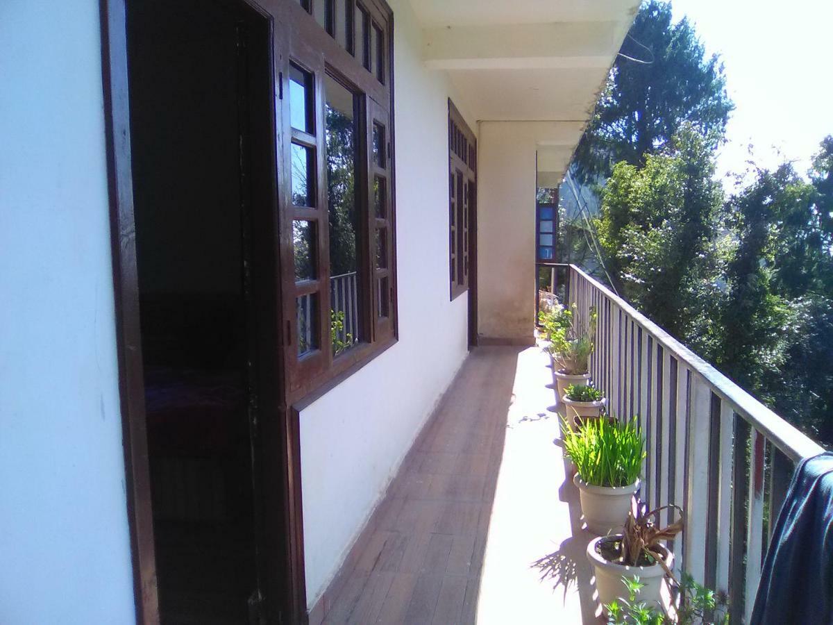 Peaceful Retreat Home Stay, Далхаузи Екстериор снимка