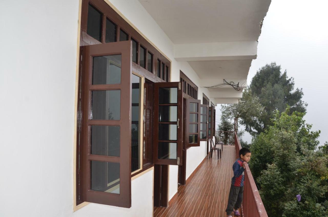 Peaceful Retreat Home Stay, Далхаузи Екстериор снимка